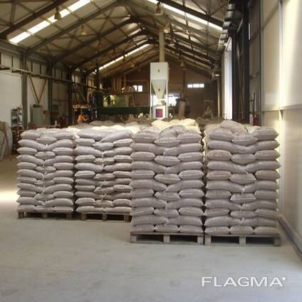 Good quality wood pellets made of pine wood natural fuel for use d 15kg Bags Wood Pellets